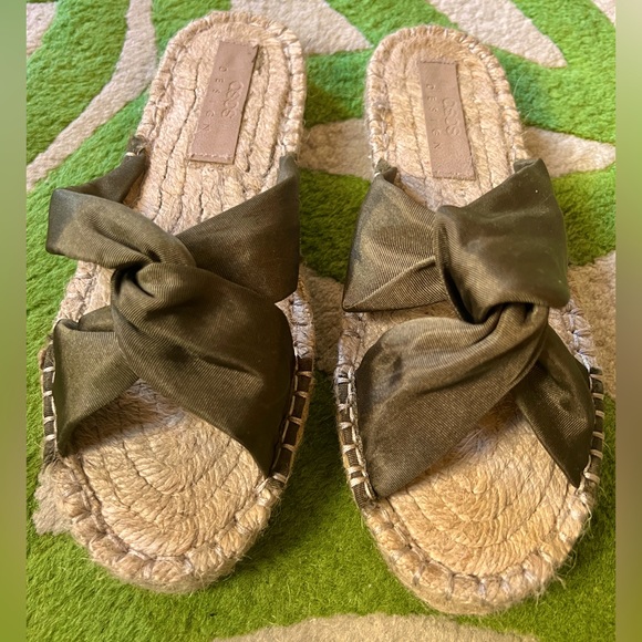 ASOS Shoes Nwot Asos Knotted Olivekhaki Silk Fabric Pale Straw